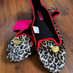 Betsey Johnson Velvet Leopard Slippers with Red Accents NWT Sz L 9-10